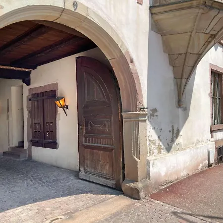 Apartment Le Baumann Concept: De Charme Dans Un Monument Historique